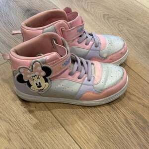 Disney Minnie Mouse High Top Sneakers Size 4